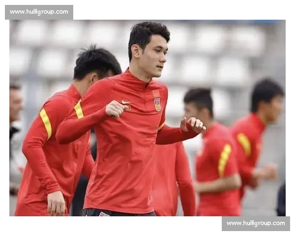 巴顿时隔四年重返国足！边路多面手或成佩家军战术奇兵